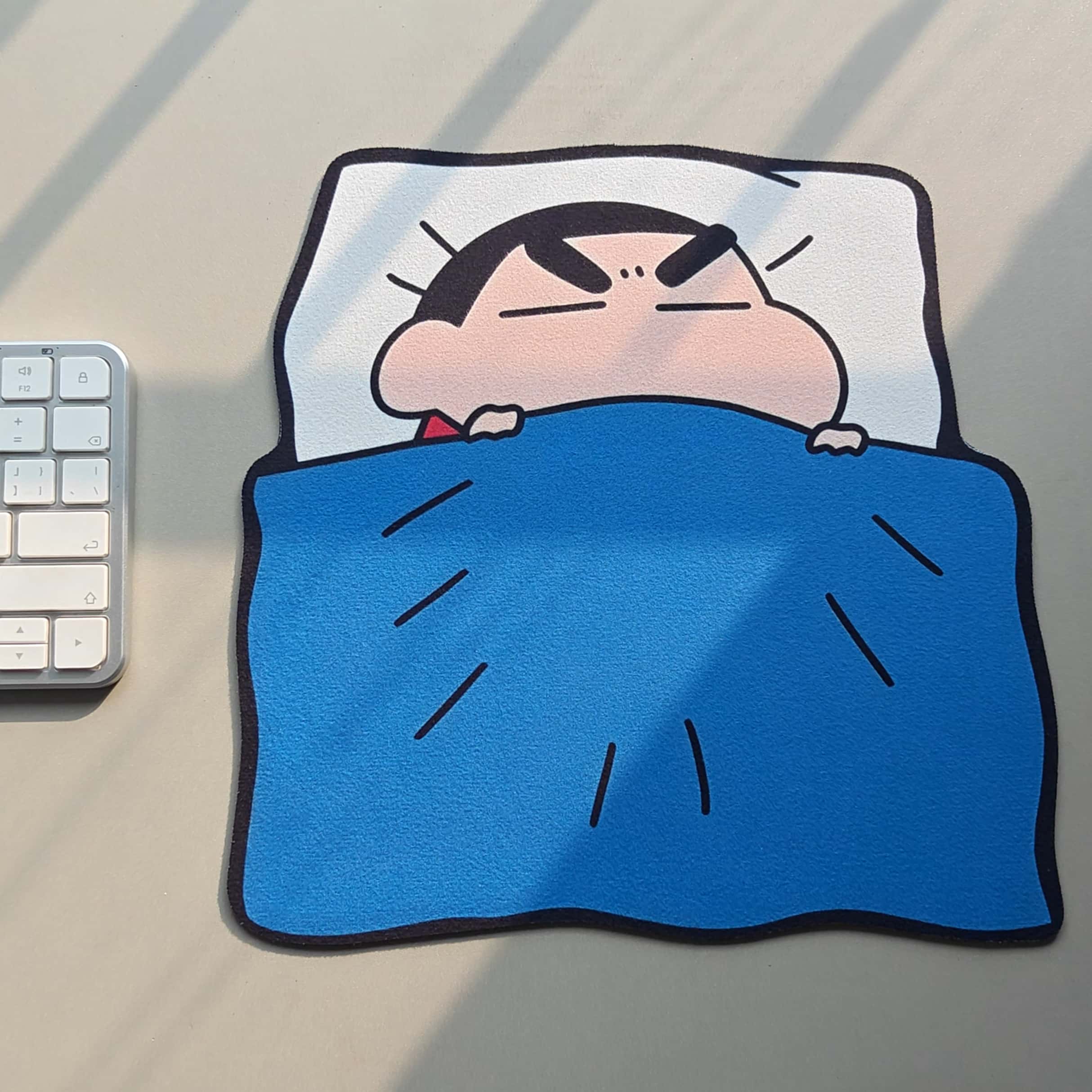 Desk Setup Ergonomic - Simpatico tappetino per mouse Crayon Shinchan,