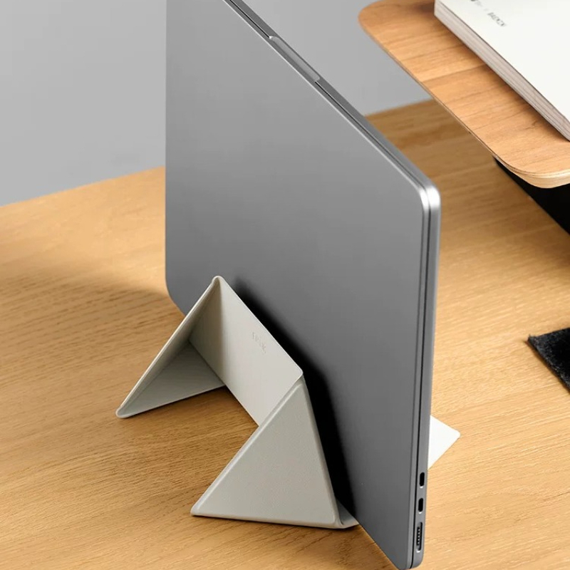 Vertical Laptop Stand - Supporto Pieghevole per Laptop da Ufficio,