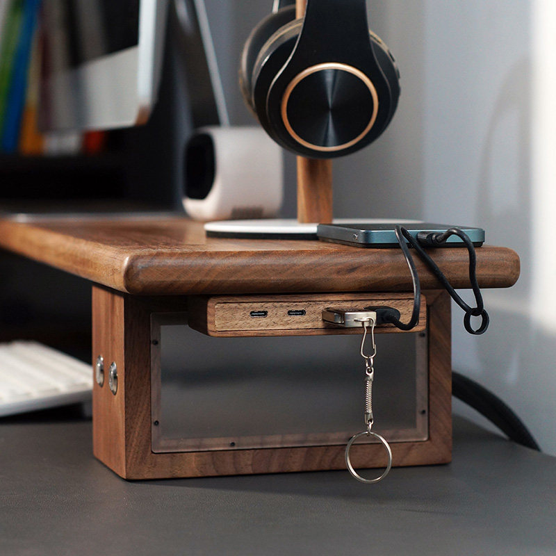 Hub USB 3.2 con Montaggio Auto - Monitor Riser Wood recensione e prezzo