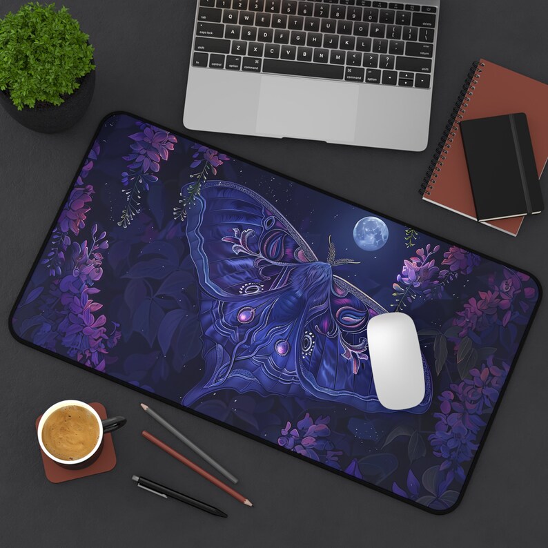 Tappetino da scrivania Moth, s - Desk Setup With Plants recensione e prezzo